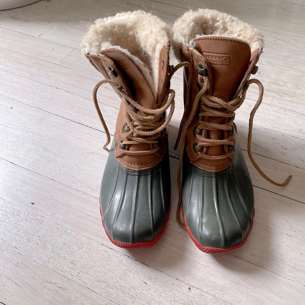 Sperry alpine leather duck snow boots